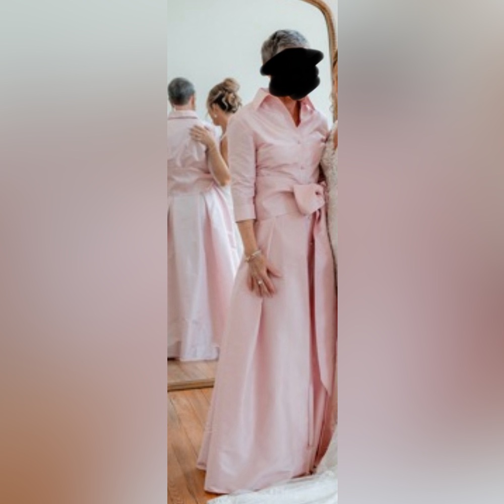 Effortlessly Elegant Gown - Perfect Pink. Luciana Emilia. Size 4  Gorgeous Dress - Picture 3 of 16